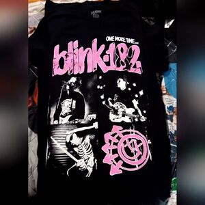 Blink 182 Tshirt NEW
